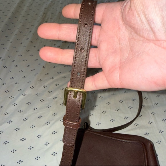Coach 9076 Vintage 1990's Companion Flap Milk Chocolate Brown Leather Crossbody - Picture 13 of 13
